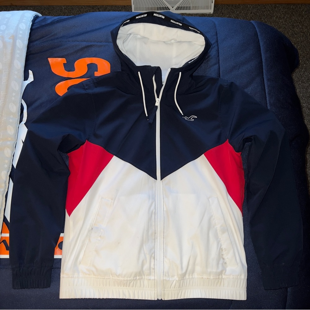 Hollister Lightweight Full-Zip Fleece Jacket (Men’s S)
